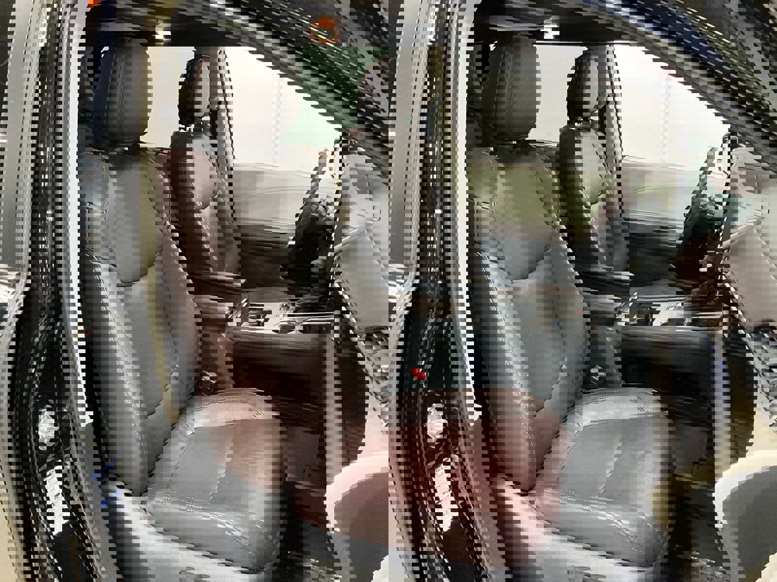 Used 2021 Toyota Sienna Limited image 7