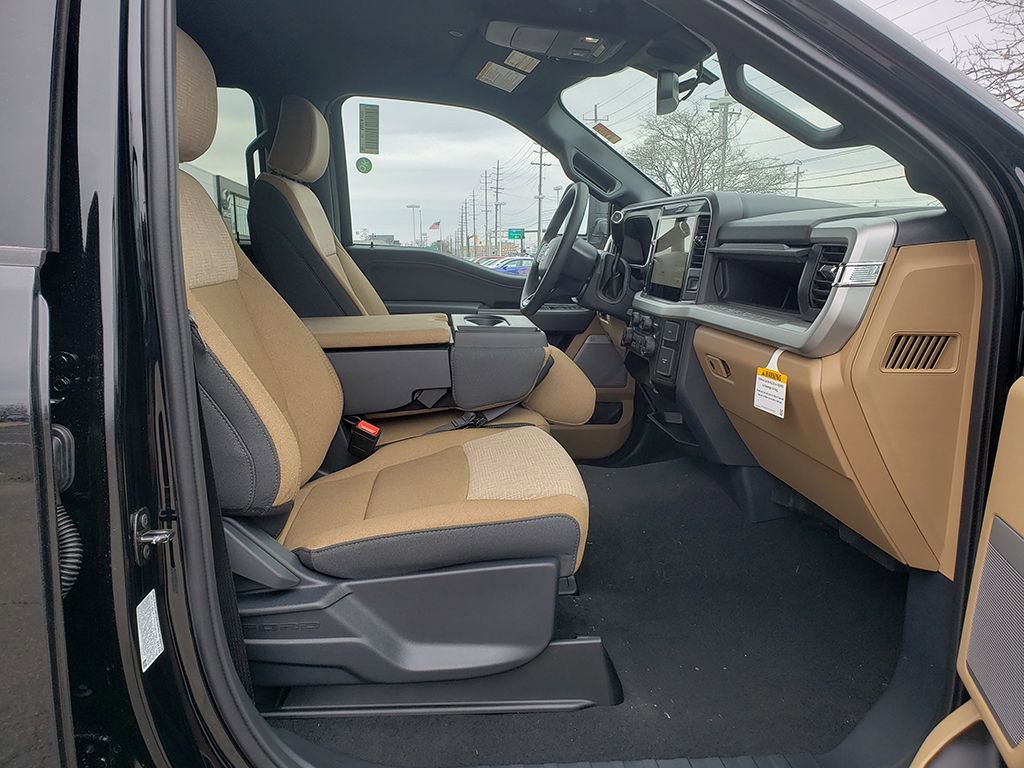New 2026 Ford F250 XLT w/ XLT Premium Package image 20
