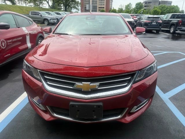 Used 2015 Chevrolet Impala LT FWD image 2