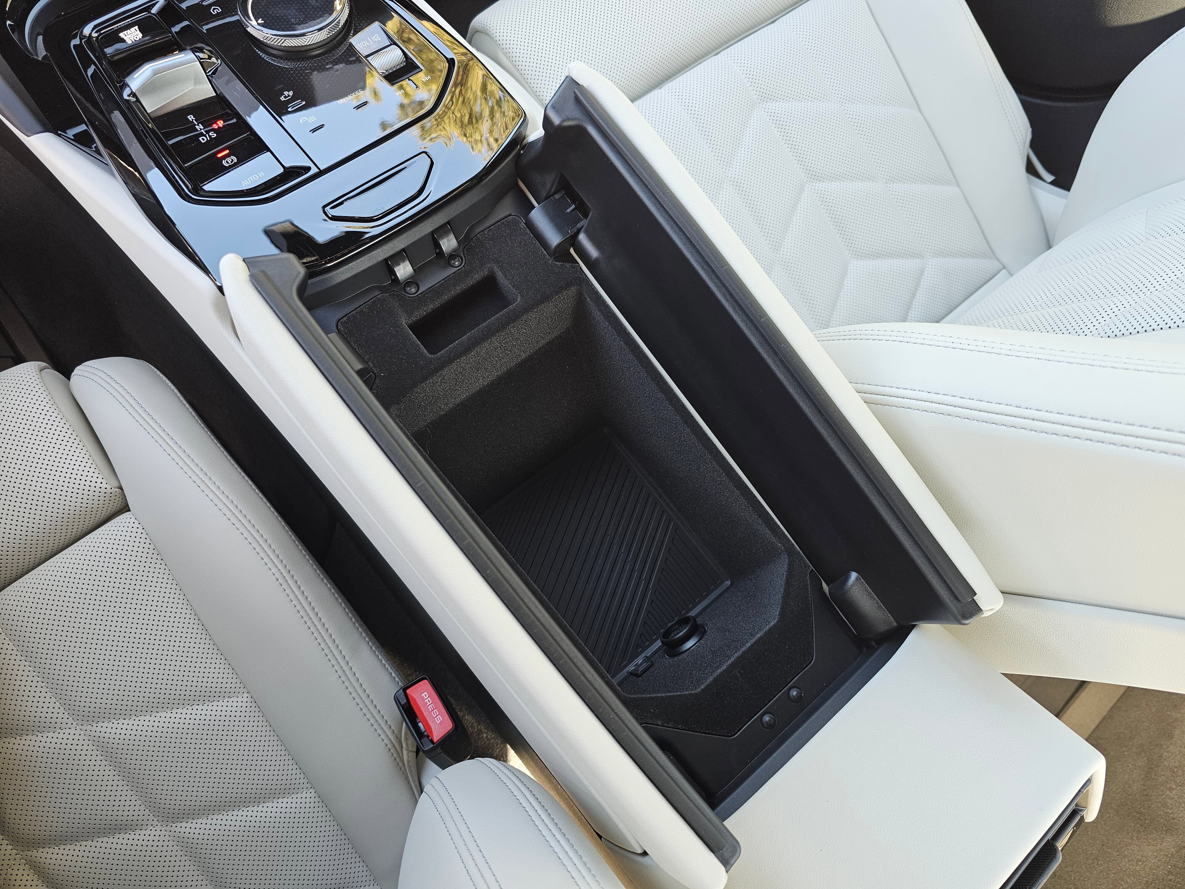 New 2025 BMW 530i xDrive image 24