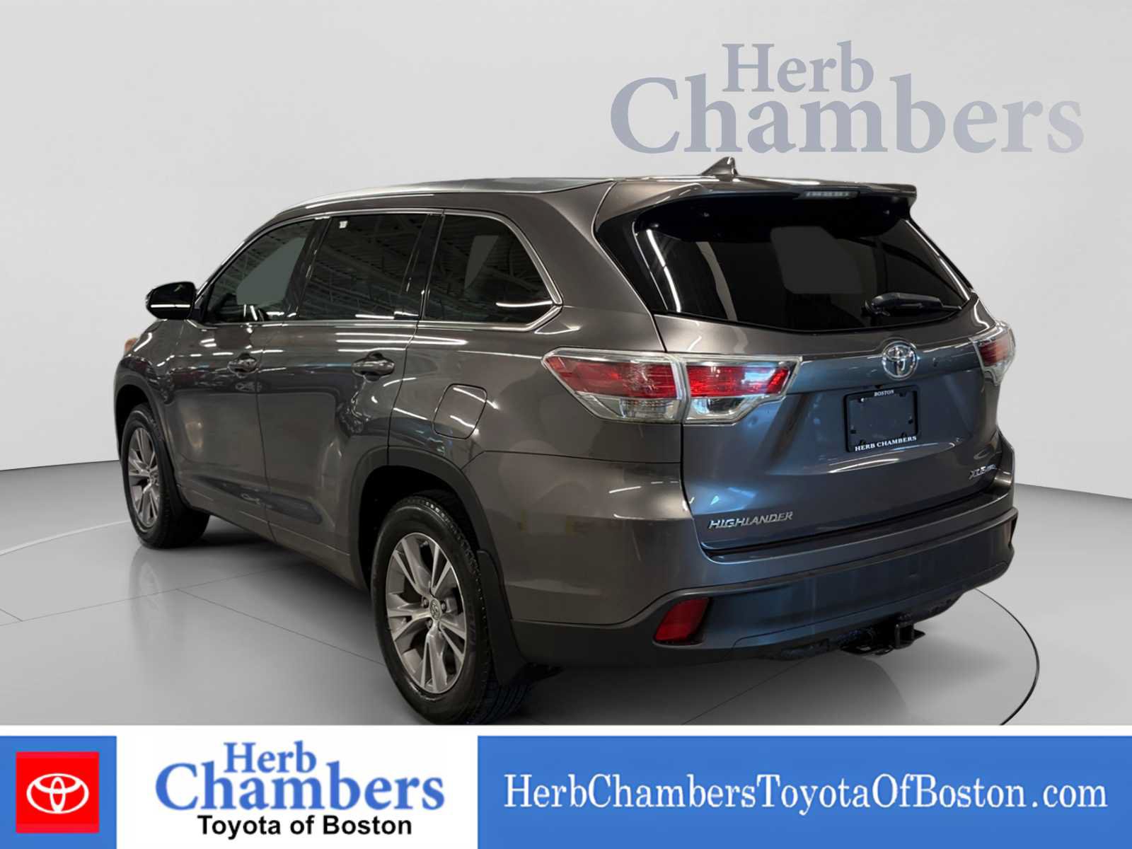 Used 2015 Toyota Highlander XLE AWD/4WD image 3