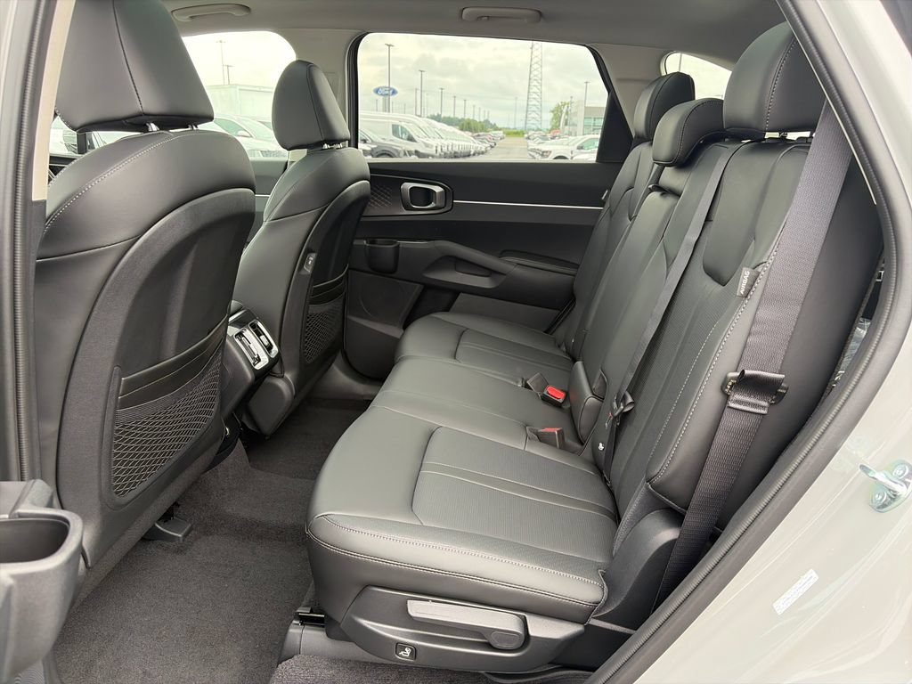 New 2026 Kia Sorento S w/ S Panoramic Sunroof Package AWD/4WD image 24