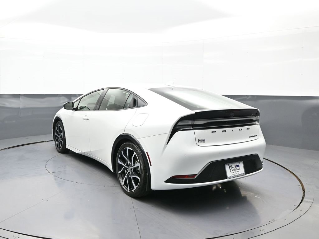 Used 2024 Toyota Prius Prime image 8