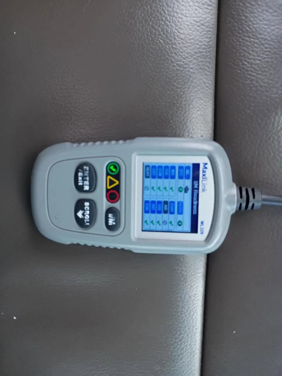 Used 2015 Honda Odyssey Touring Elite image 27