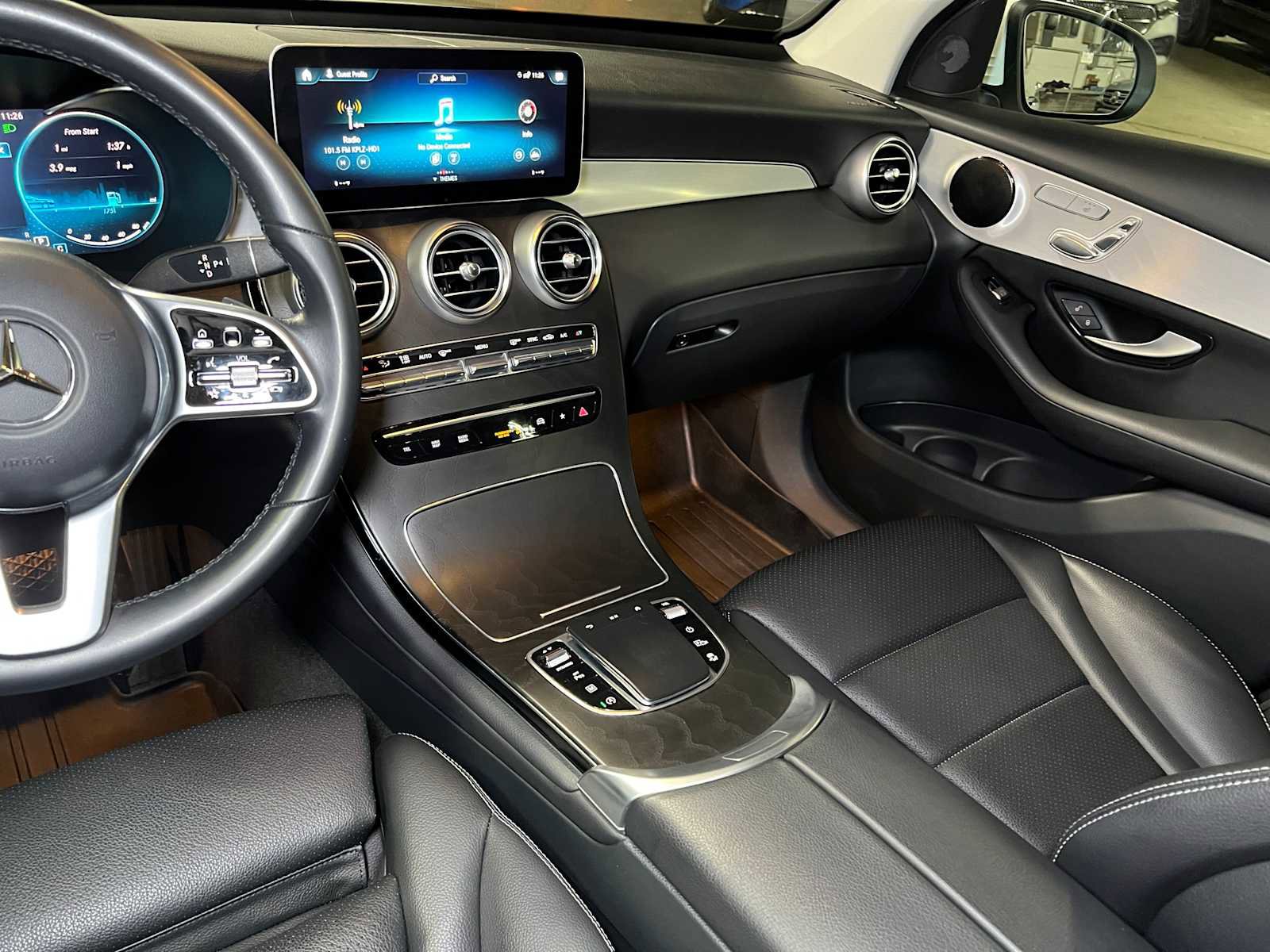 Used 2022 Mercedes-Benz GLC 300 4MATIC image 36