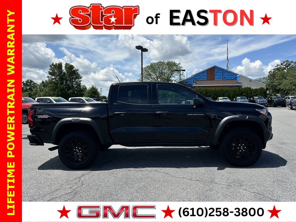 Used 2024 Chevrolet Colorado Trail Boss w/ Advanced Trailering Package image 3