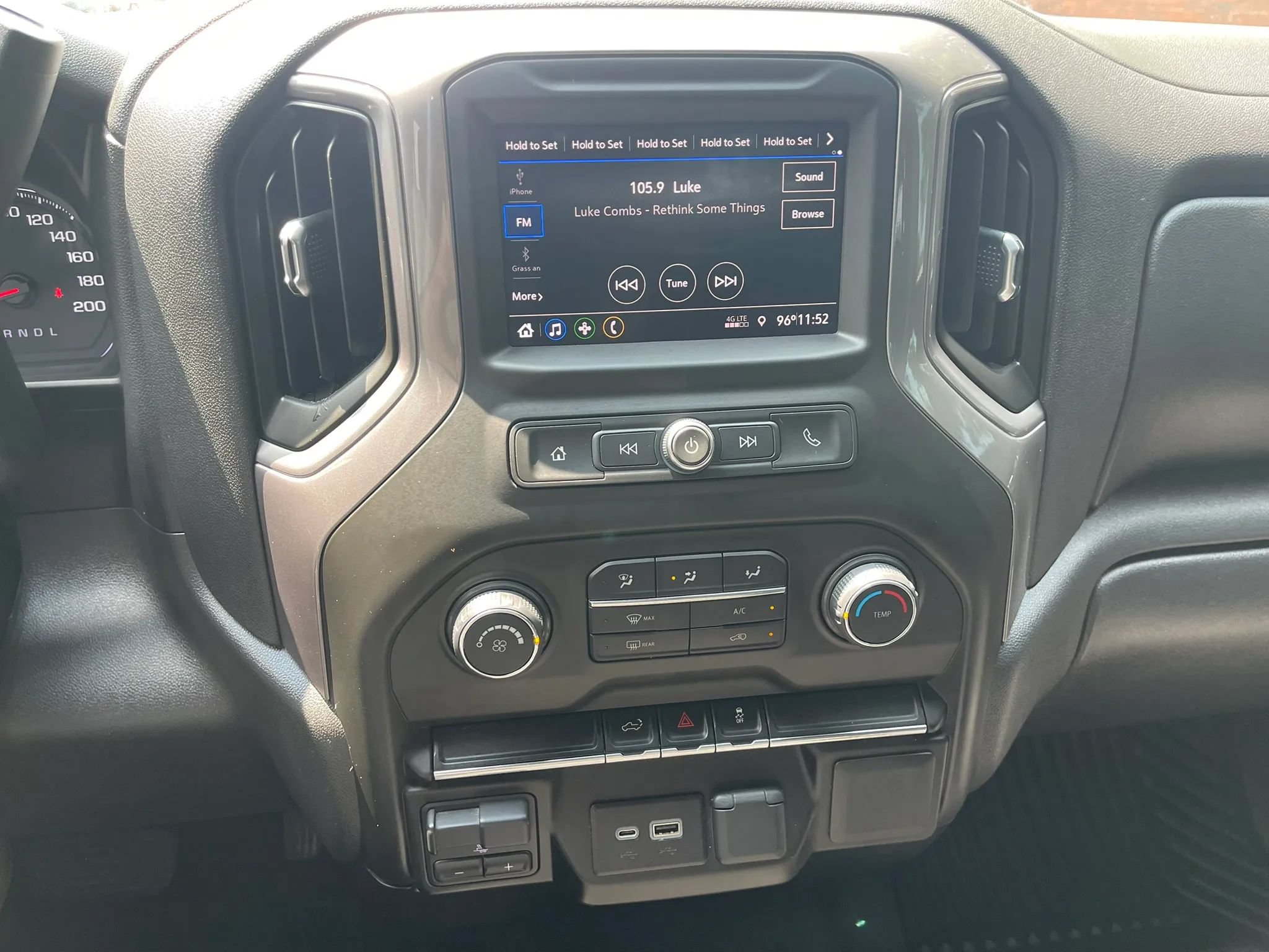 Used 2021 Chevrolet Silverado 1500 Custom AWD/4WD image 18