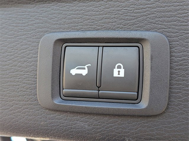 Used 2022 Mitsubishi Outlander SE image 15