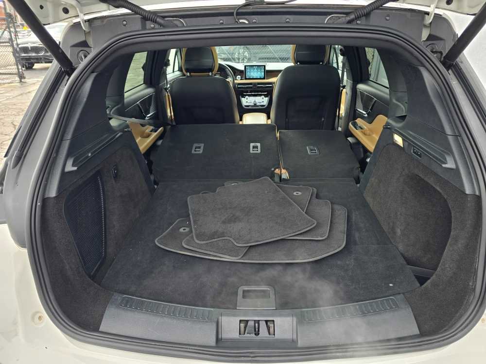 Used 2022 Lincoln Corsair Reserve w/ Equipment Group 201A image 36