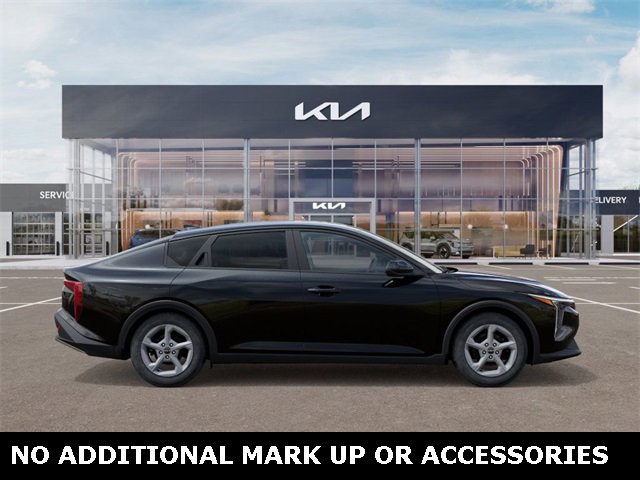 New 2025 Kia K4 LXS image 7