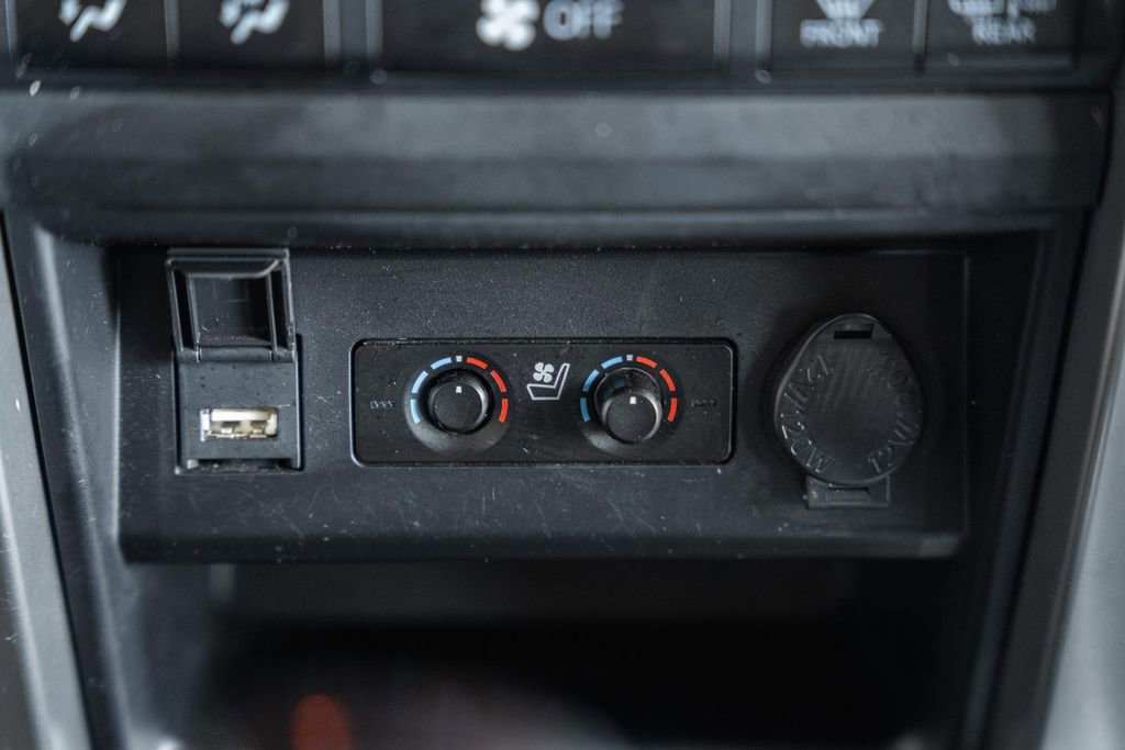 Used 2023 Toyota 4Runner Limited AWD/4WD image 24