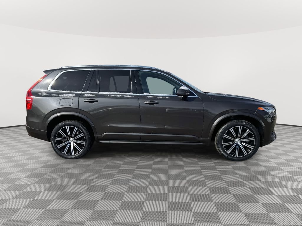 Used 2023 Volvo XC90 B5 Core w/ Climate Package image 3