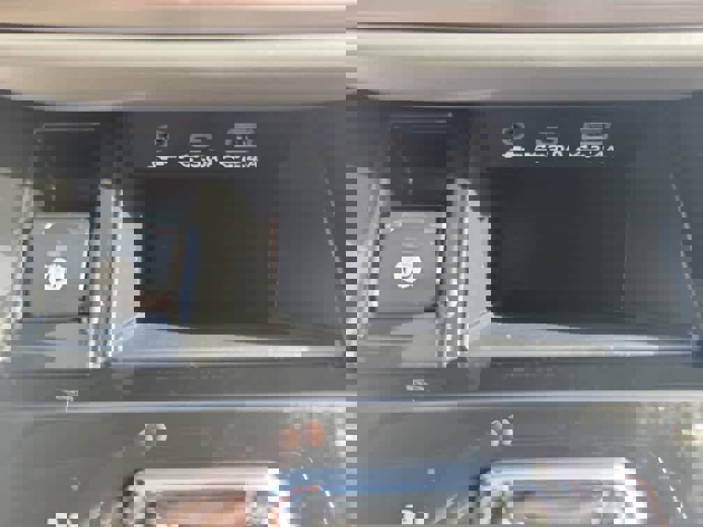 Certified 2025 Subaru Outback Premium image 15