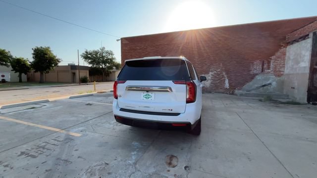 Used 2023 GMC Yukon AT4 w/ Technology Package AWD/4WD image 7