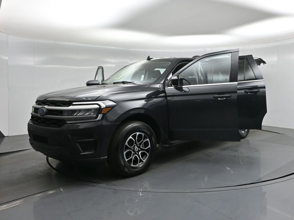 Used 2024 Ford Expedition Max XLT image 30