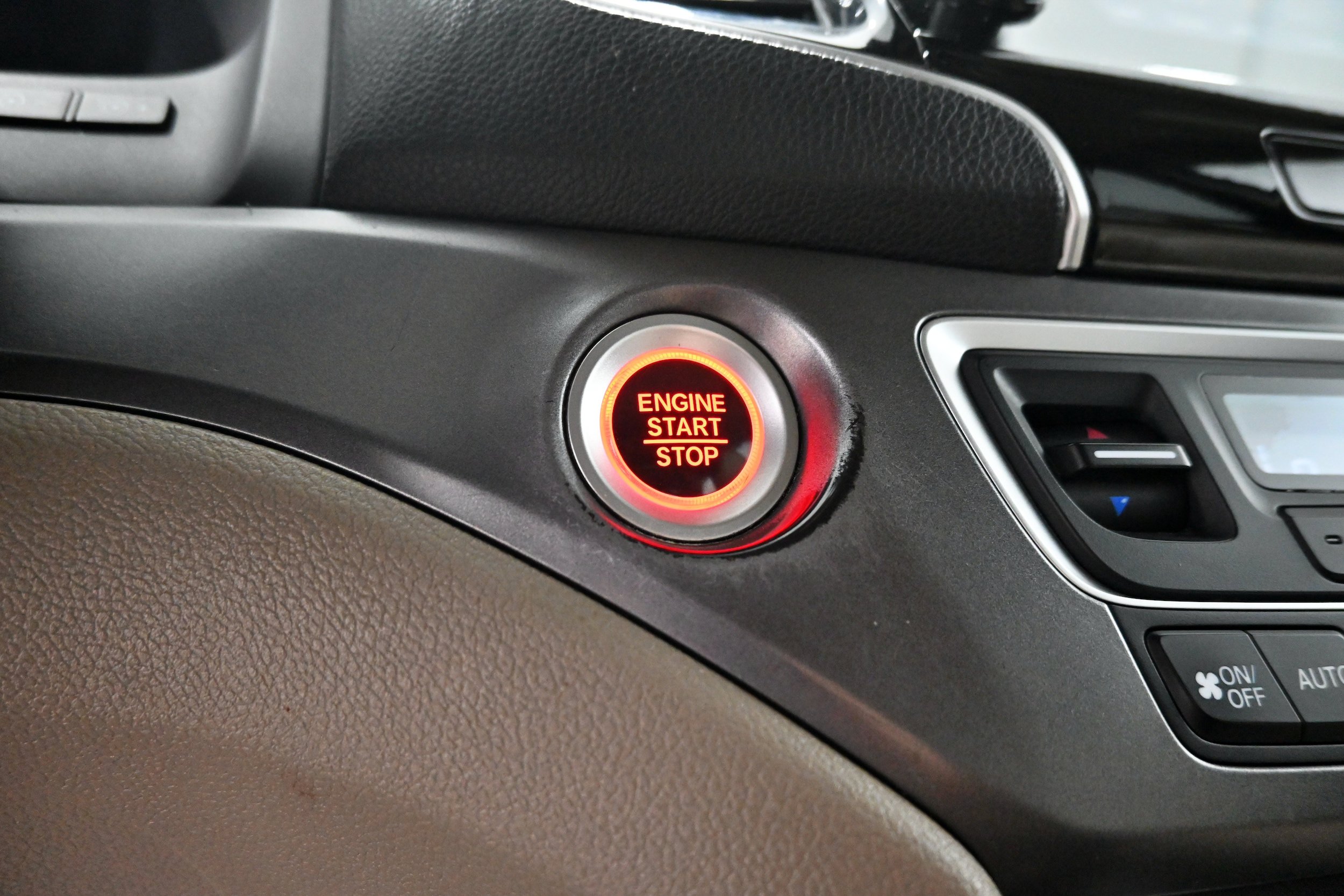 Used 2020 Honda Pilot EX-L image 10