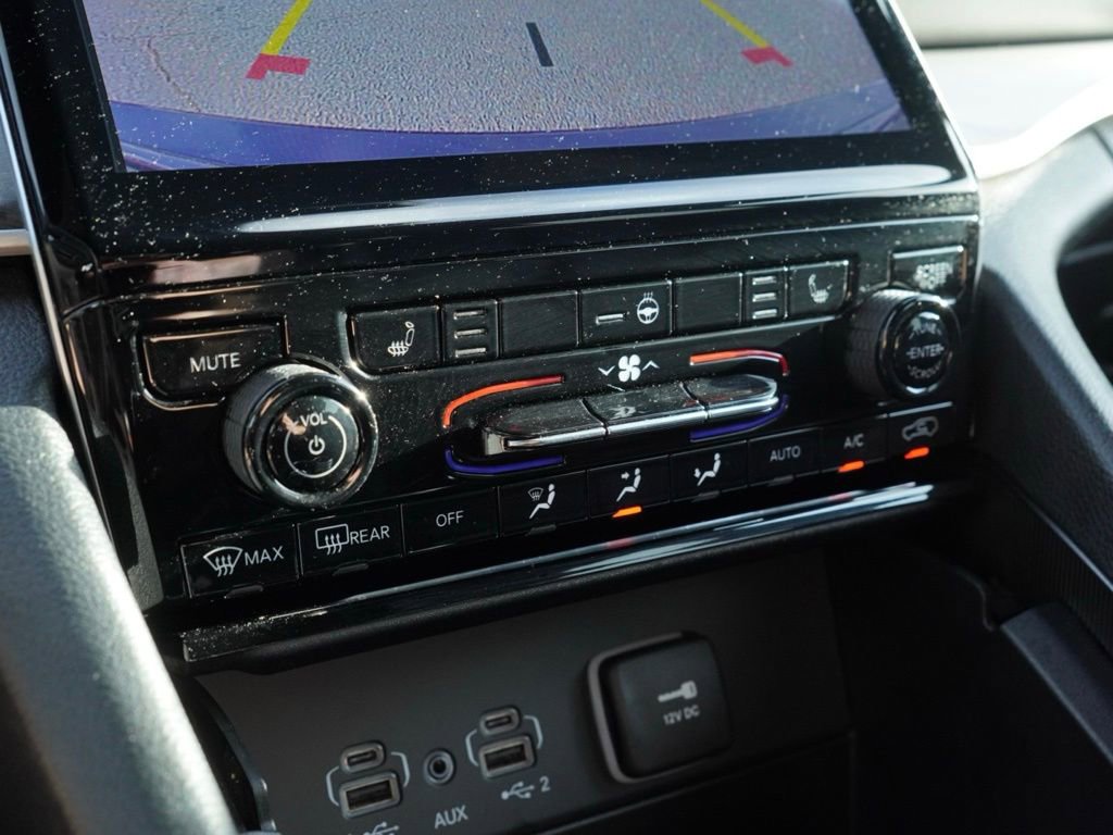 Certified 2024 Jeep Grand Cherokee Limited image 15