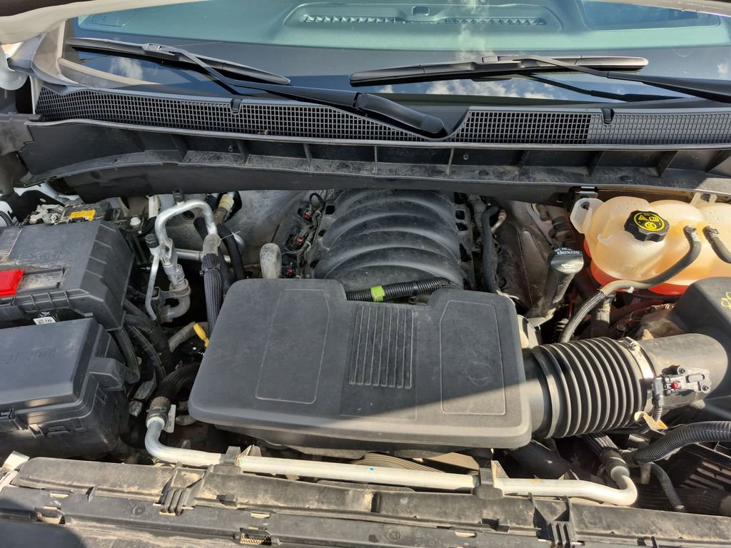 Used 2019 Chevrolet Silverado 1500 High Country w/ Technology Package AWD/4WD image 22