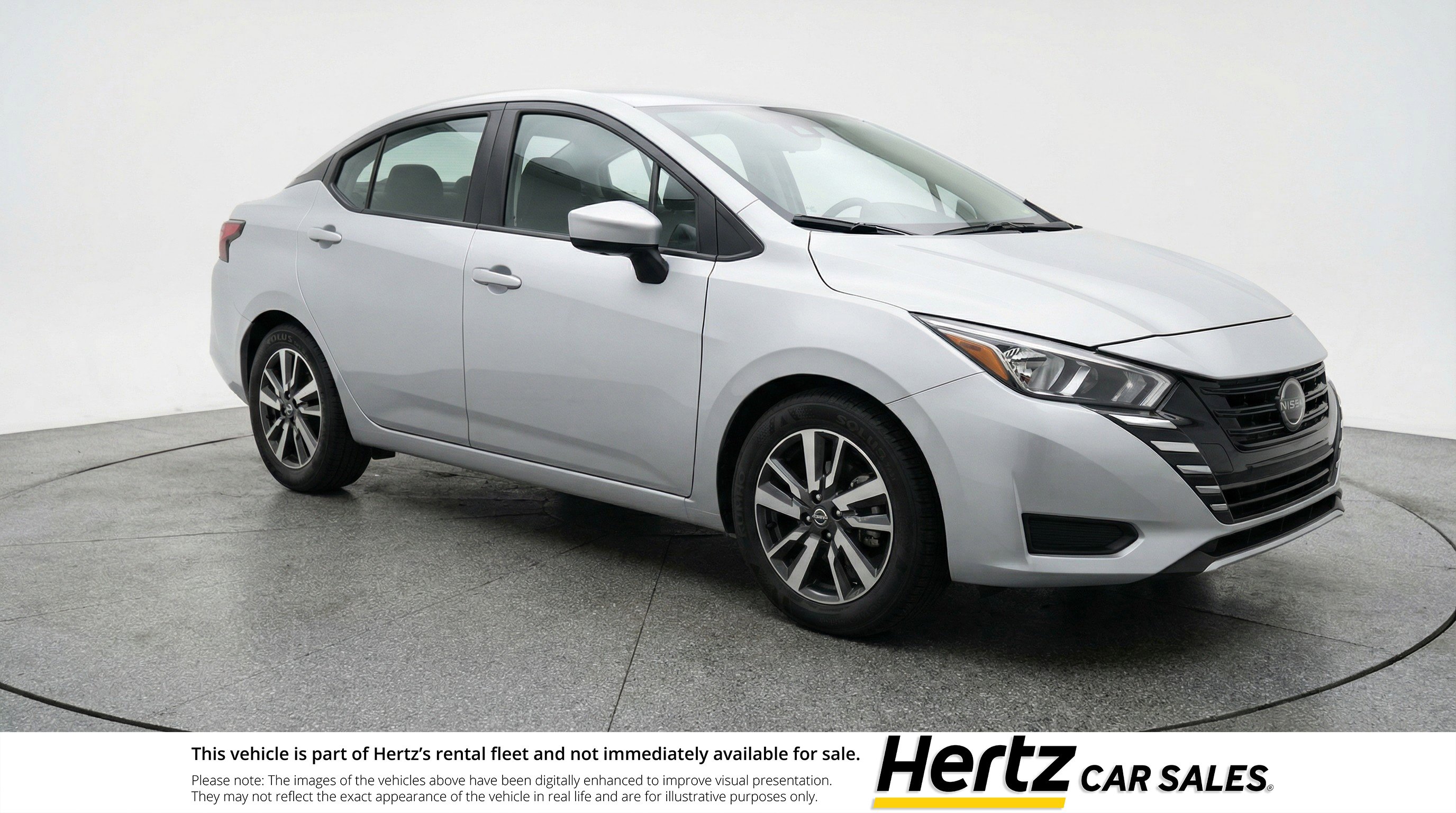 Used 2025 Nissan Versa SV image 1