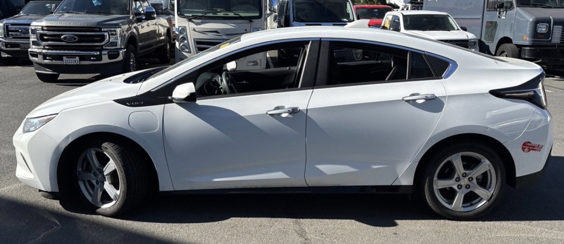 Used 2018 Chevrolet Volt LT image 4