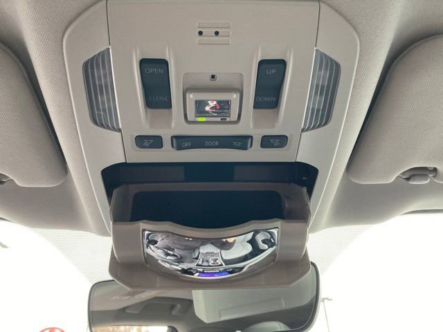 Certified 2023 Toyota Highlander XLE image 42