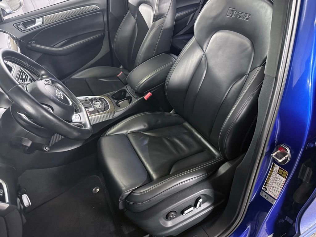 Used 2015 Audi SQ5 Prestige w/ Prestige Package image 29