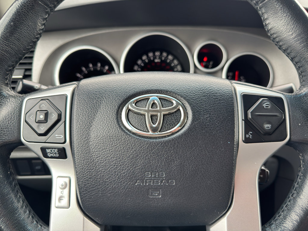 Used 2015 Toyota Sequoia Limited AWD/4WD image 17