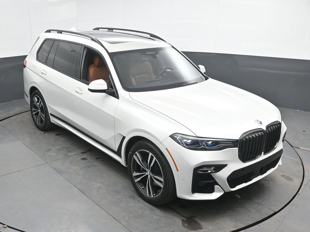 Used 2022 BMW X7 M50i image 40