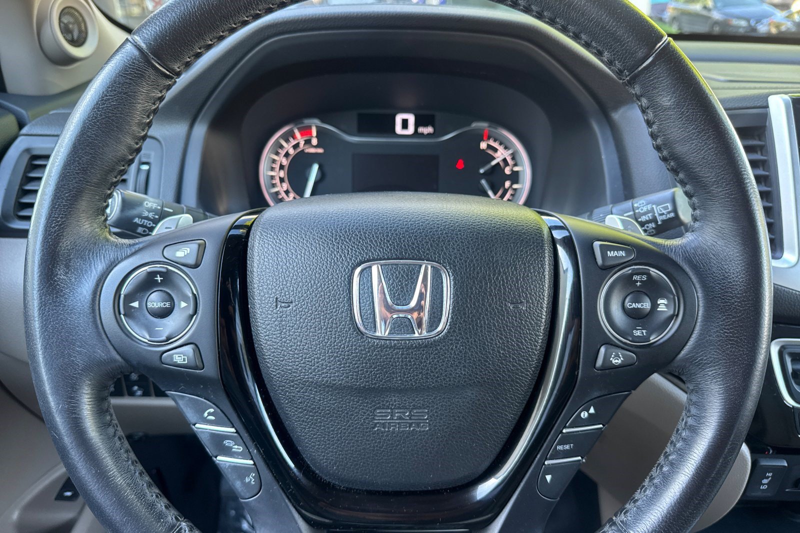 Used 2016 Honda Pilot Touring image 11