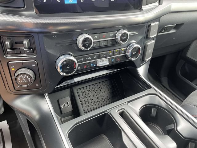 Used 2025 Ford F150 Raptor AWD/4WD image 33
