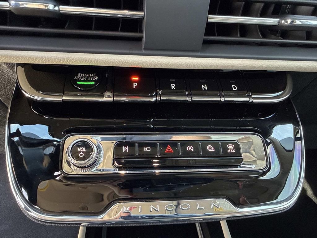 New 2026 Lincoln Corsair Premiere image 29