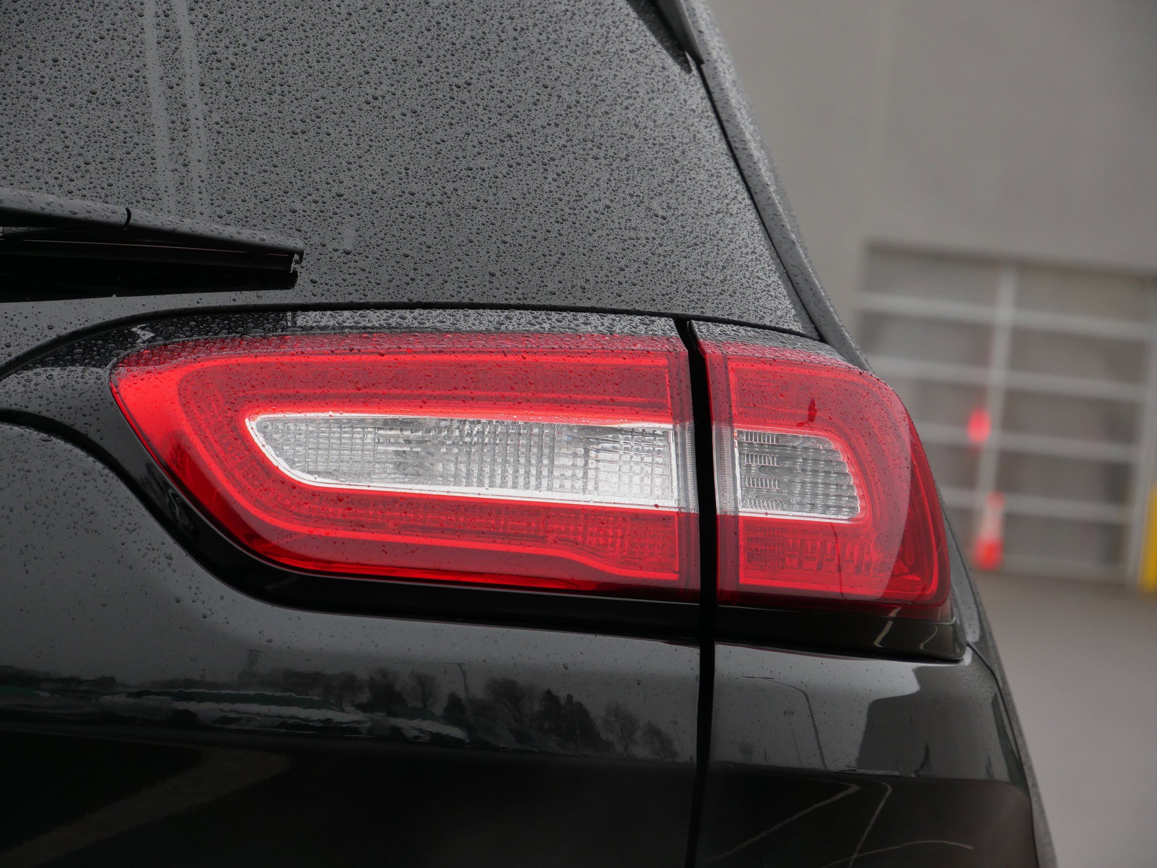 Used 2016 Jeep Cherokee Limited w/ Trailer Tow Group image 17