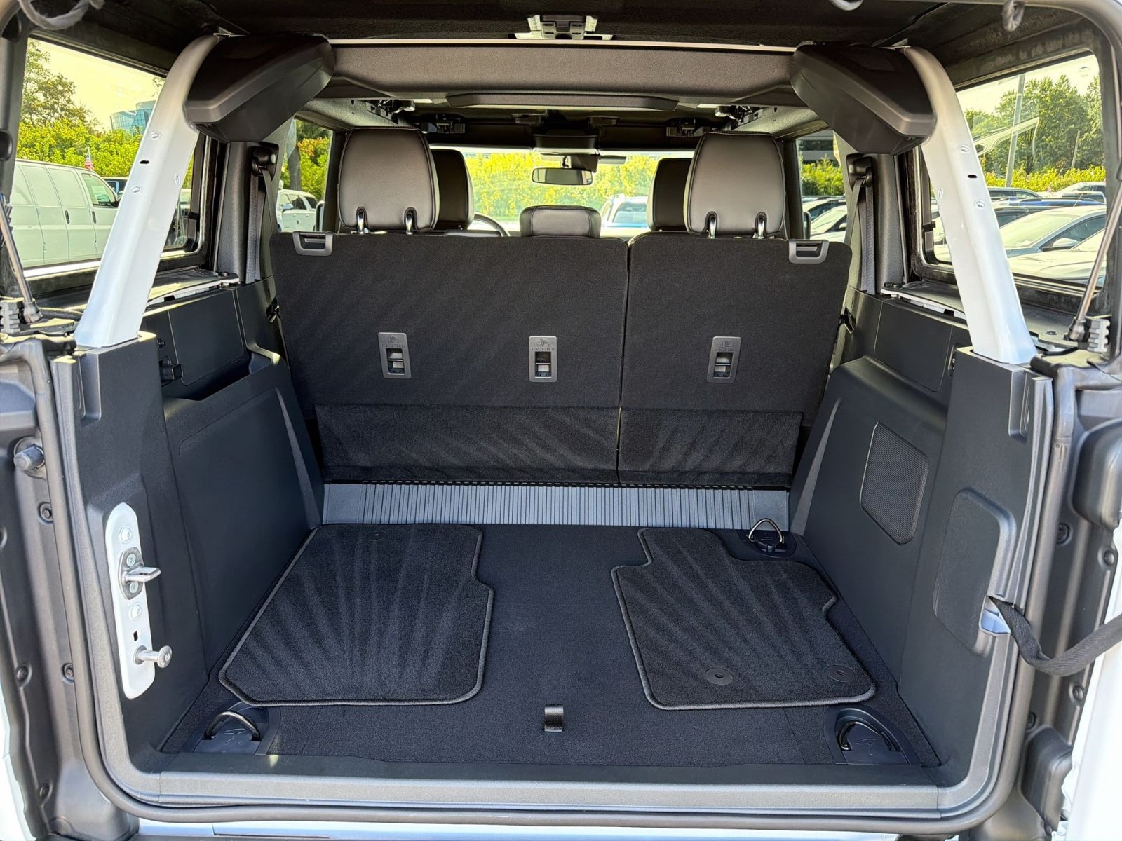 Used 2026 Ford Bronco Outer Banks AWD/4WD image 25