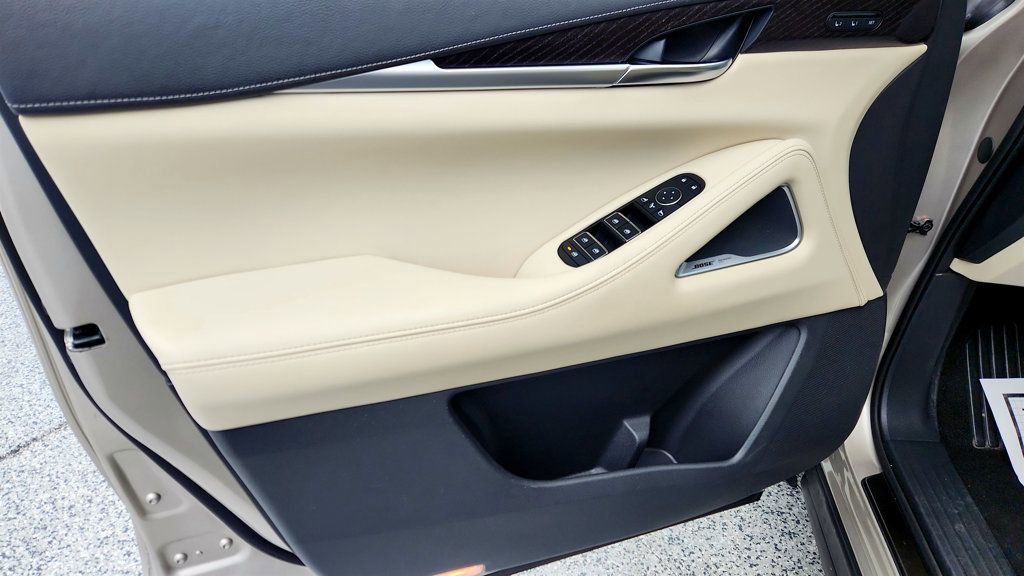 Used 2023 INFINITI QX60 Sensory w/ Vision Package image 11