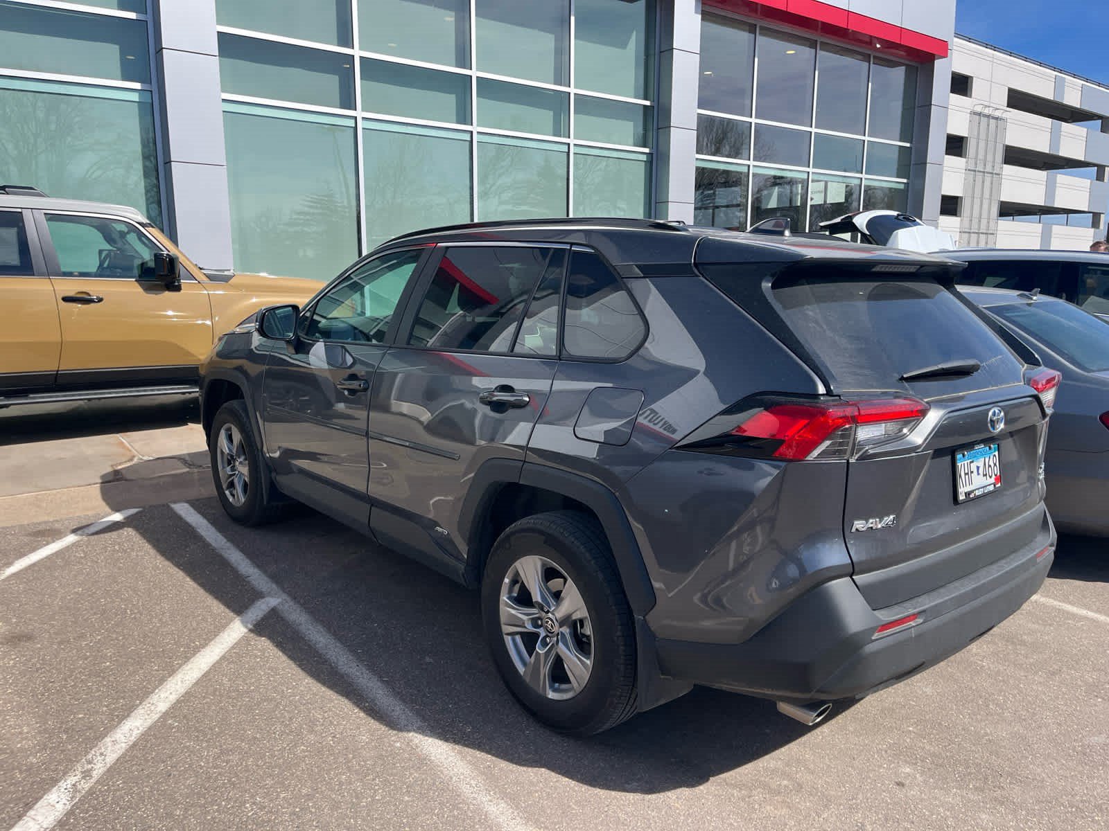 Certified 2023 Toyota RAV4 XLE w/ Convenience Package AWD/4WD image 3