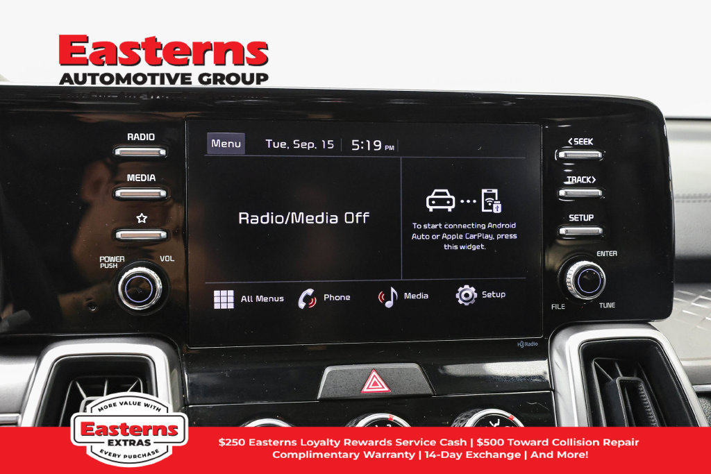 Used 2023 Kia Sorento LX FWD image 19