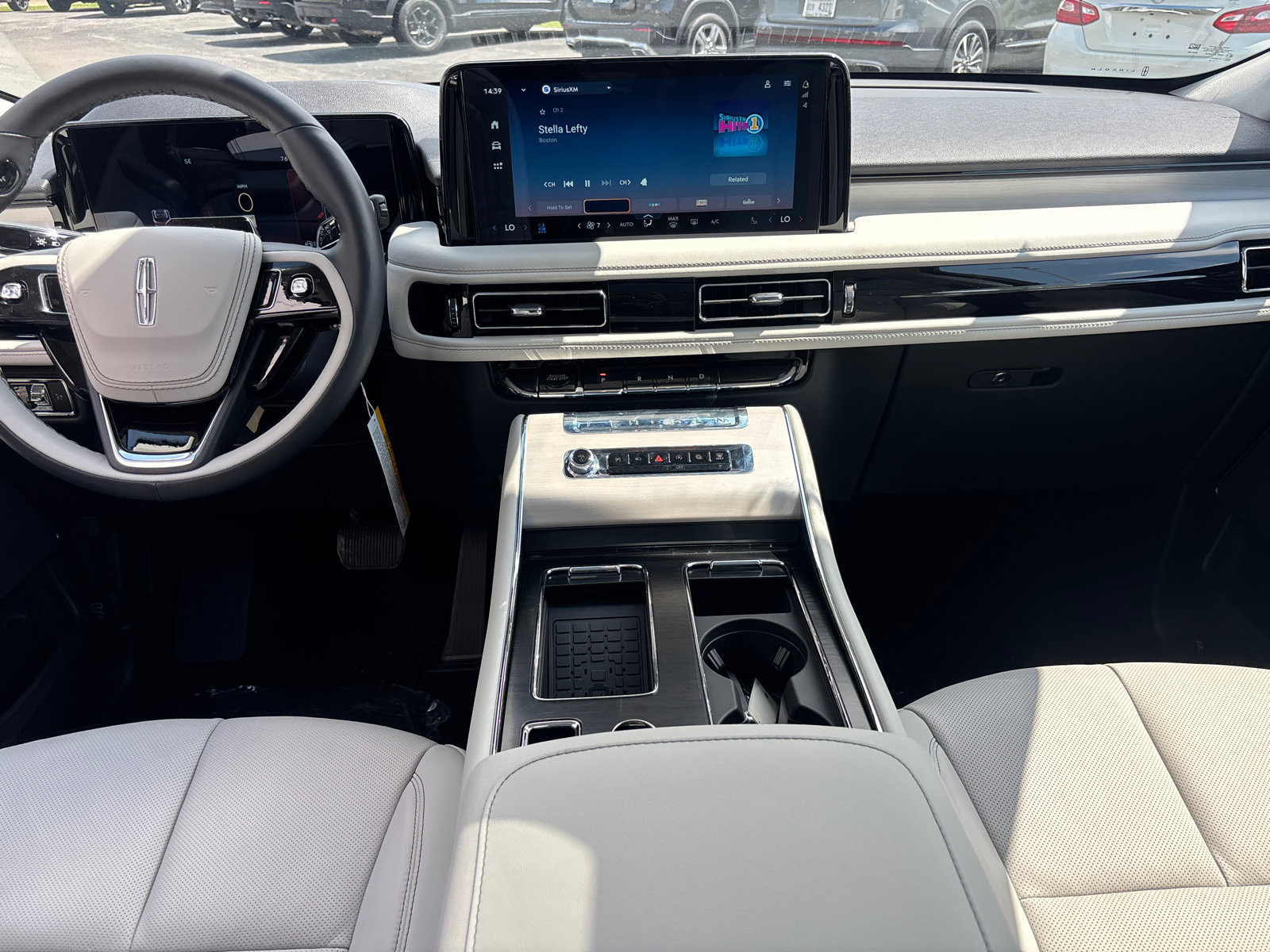 New 2026 Lincoln Aviator Reserve w/ Illumination Package AWD/4WD image 29