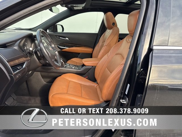 Used 2020 Cadillac XT4 Premium Luxury image 24