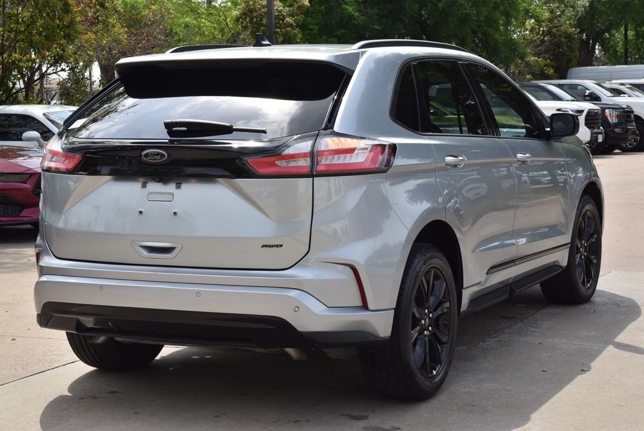 Certified 2023 Ford Edge SE w/ Black Appearance Package image 8