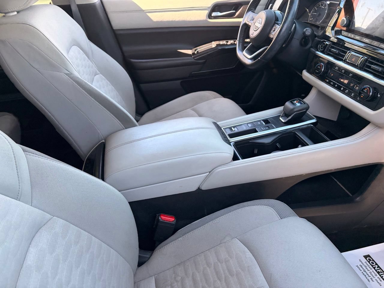 Certified 2022 Nissan Pathfinder SV FWD image 12