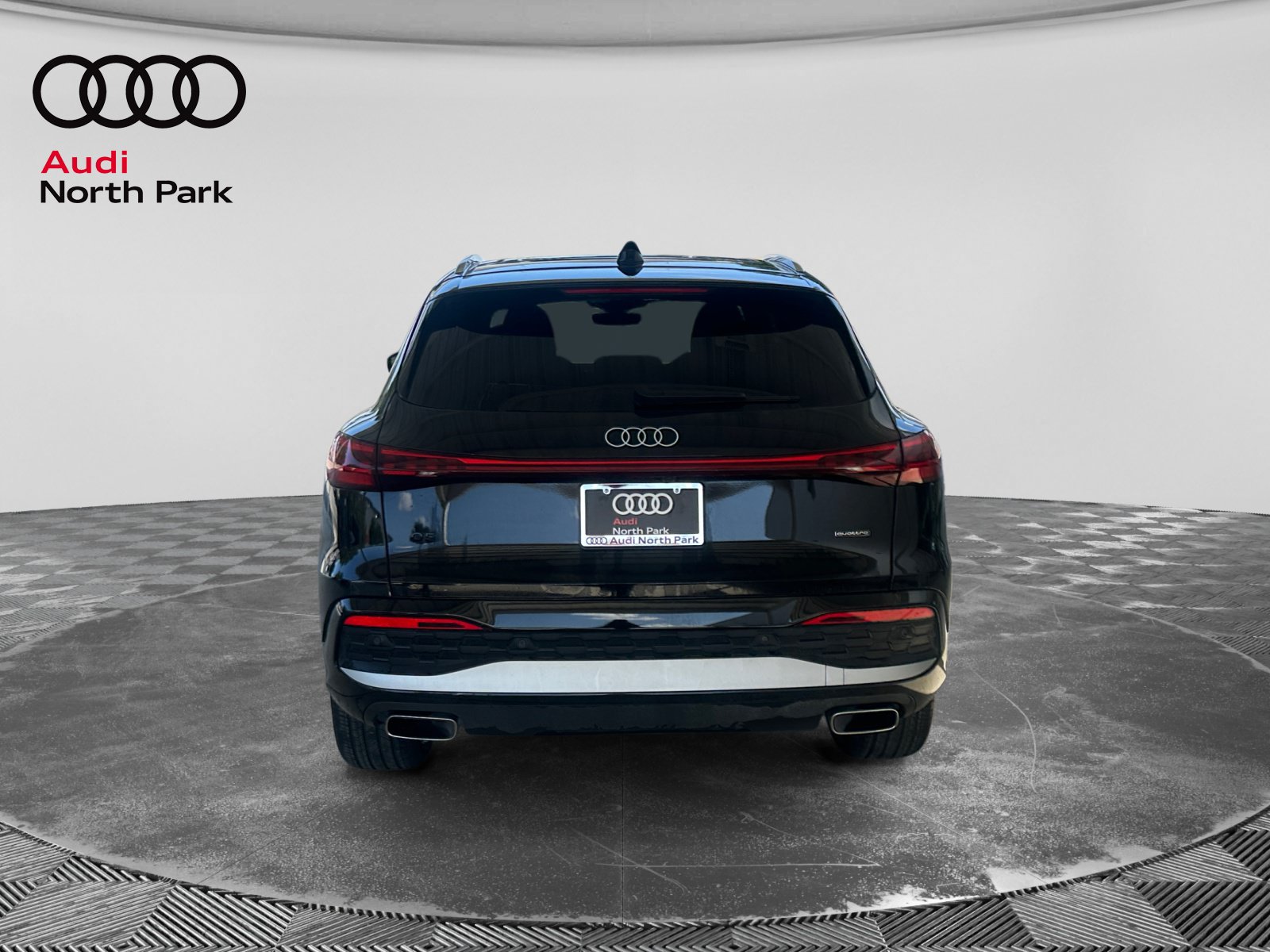 Used 2025 Audi Q5 Premium Plus AWD/4WD image 4