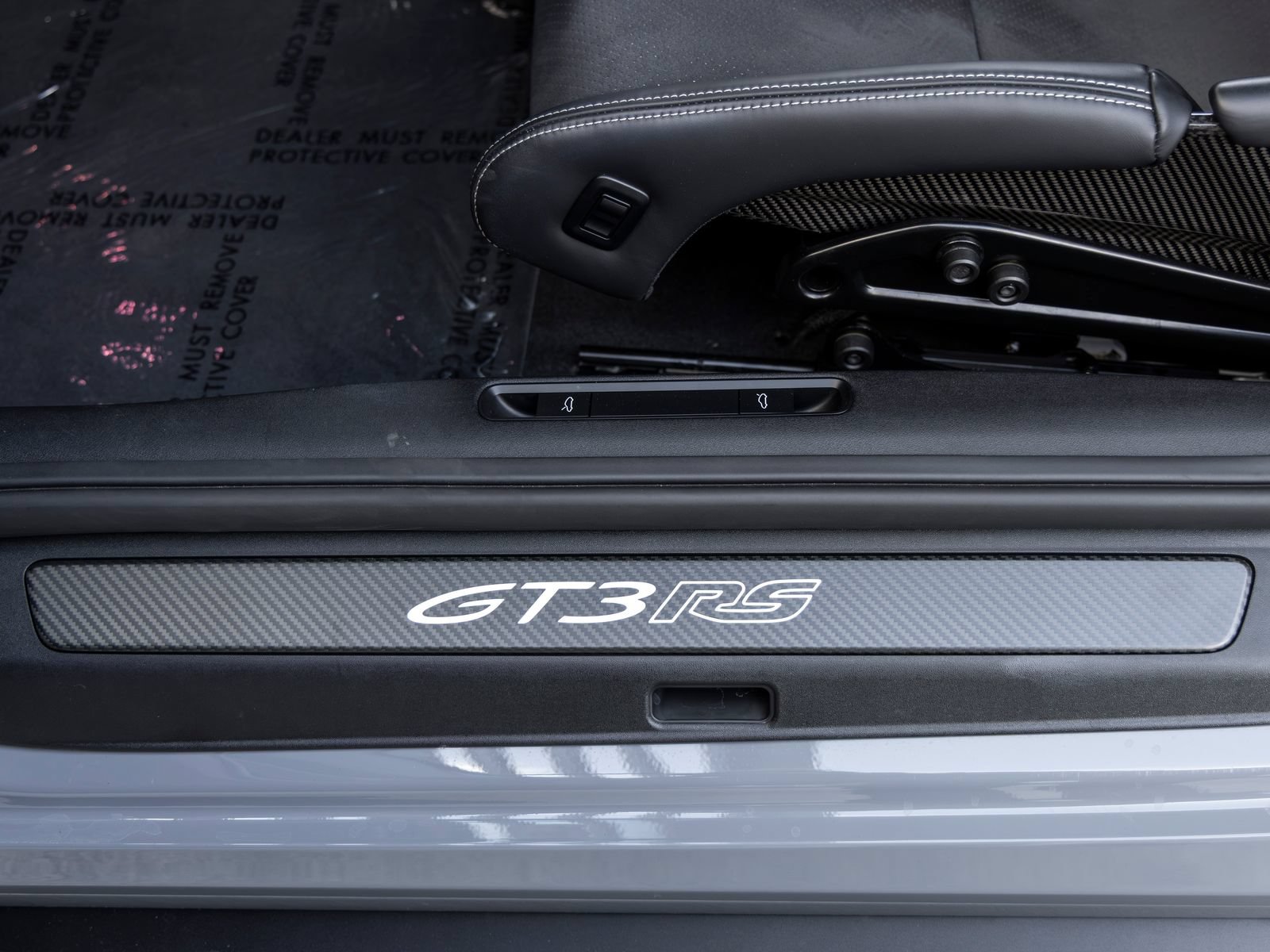 Certified 2023 Porsche 911 GT3 RS RWD image 37
