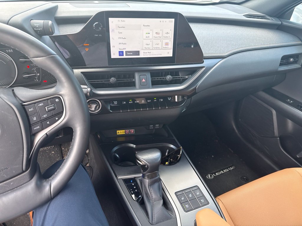 Used 2024 Lexus UX 250h FWD w/ Premium Package image 3