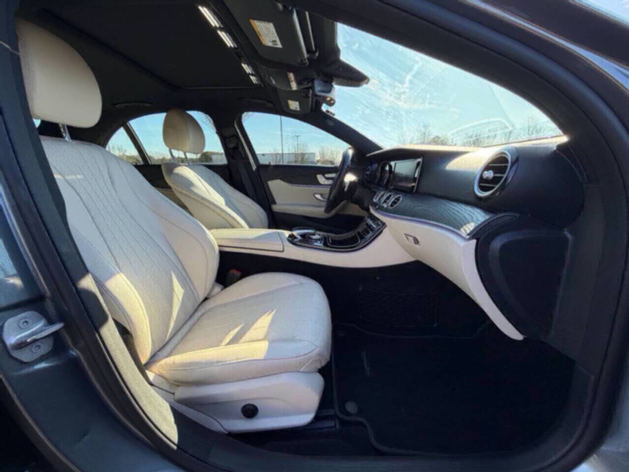 Used 2017 Mercedes-Benz E 300 4MATIC image 16