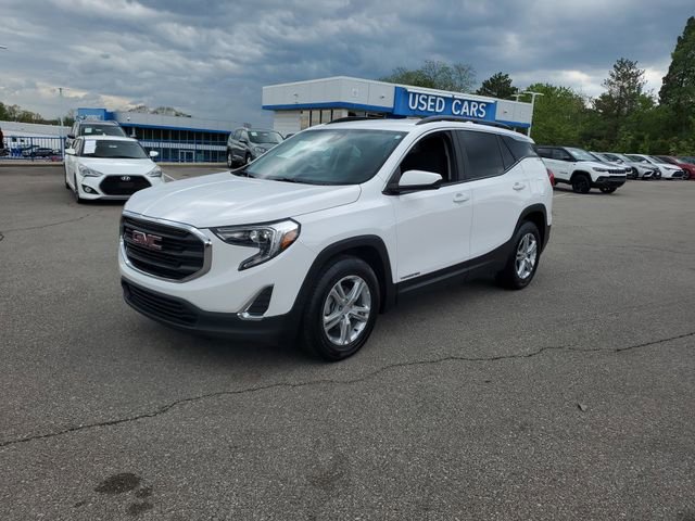 Used 2021 GMC Terrain SLE w/ Driver Convenience Package FWD image 2