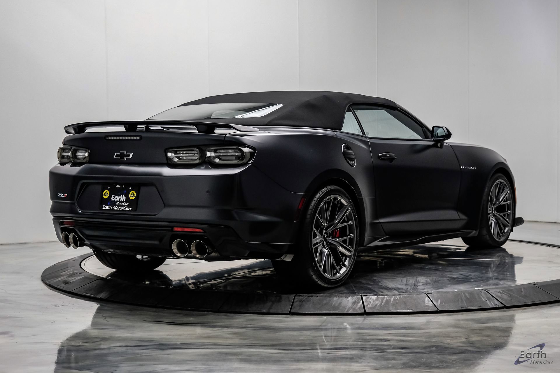 Used 2024 Chevrolet Camaro ZL1 RWD image 23