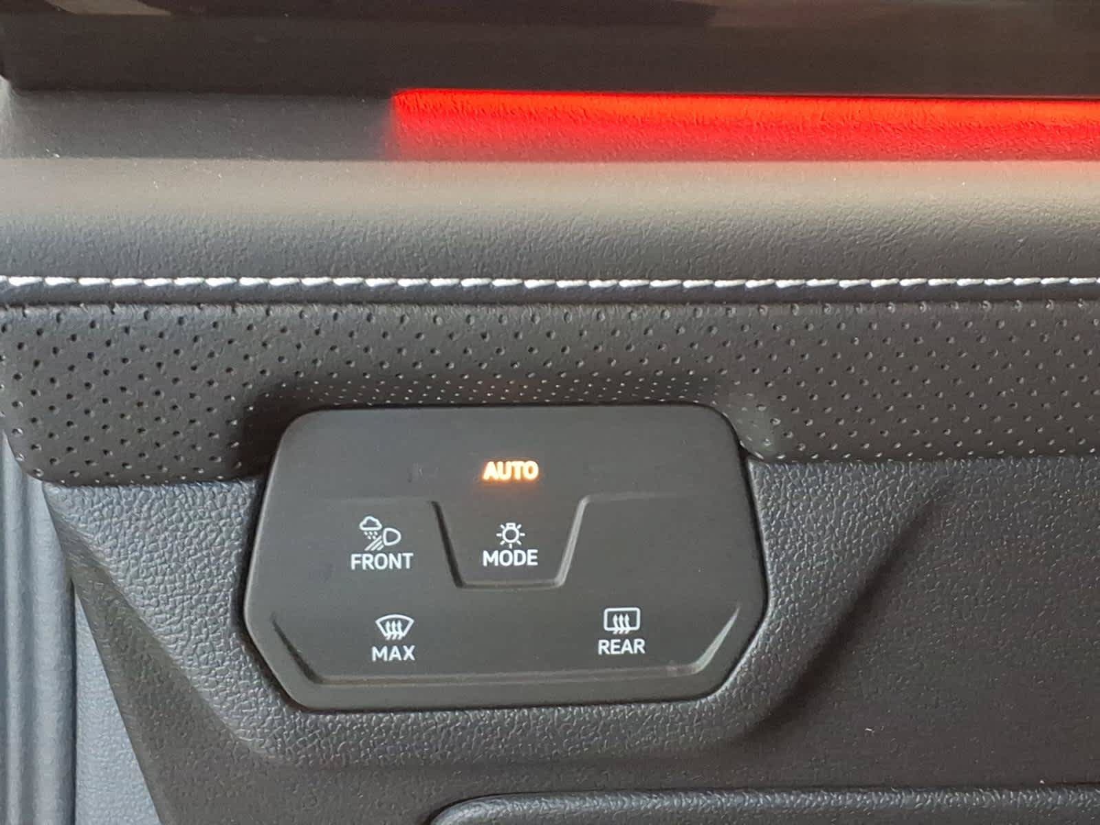 Certified 2026 Volkswagen Atlas SEL AWD/4WD image 11