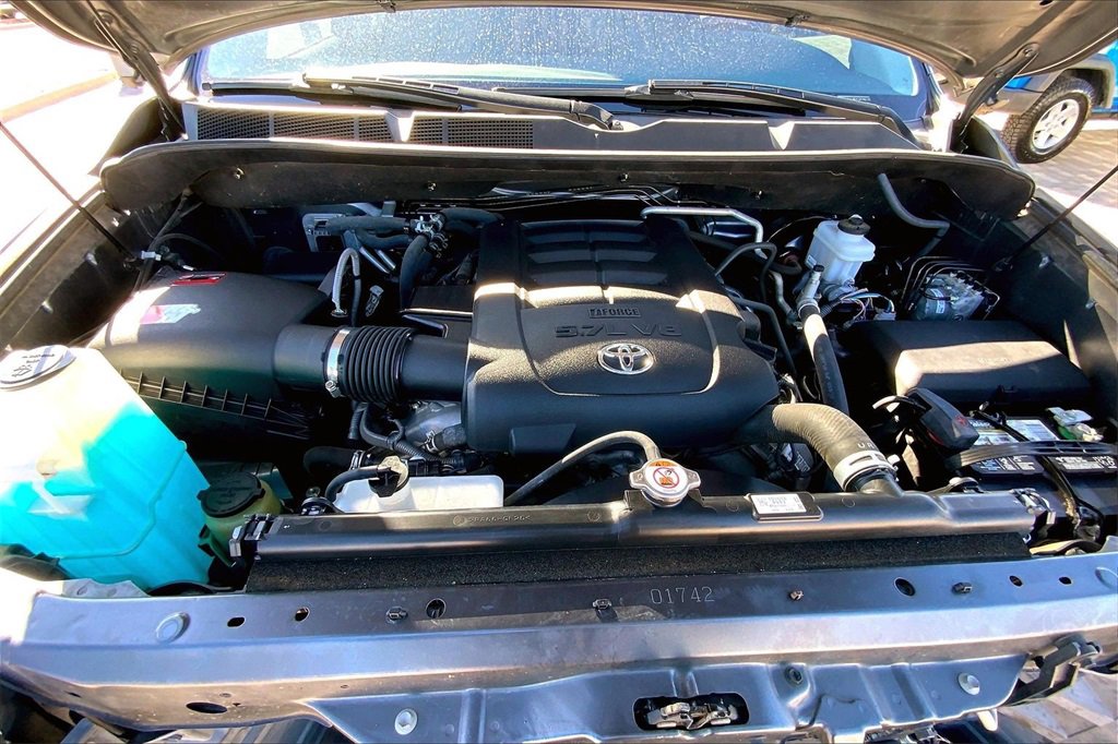 Used 2020 Toyota Sequoia Platinum image 31