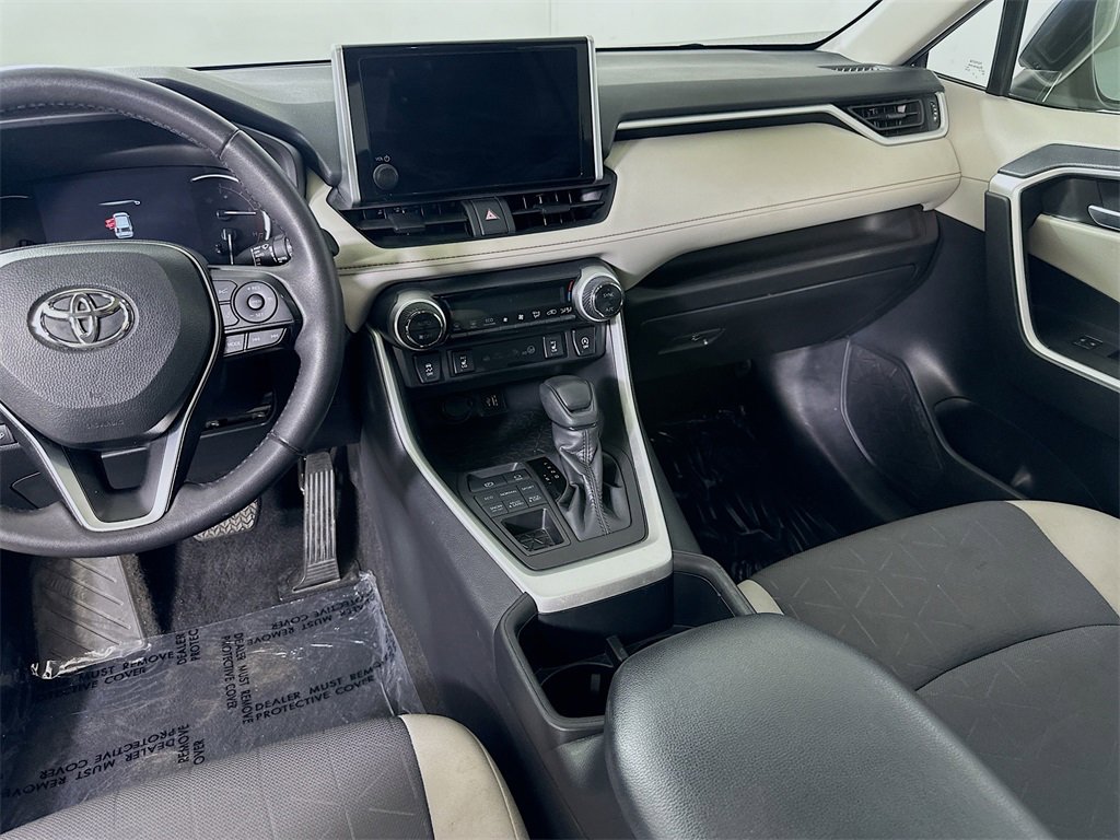 Used 2023 Toyota RAV4 XLE w/ Convenience Package image 18