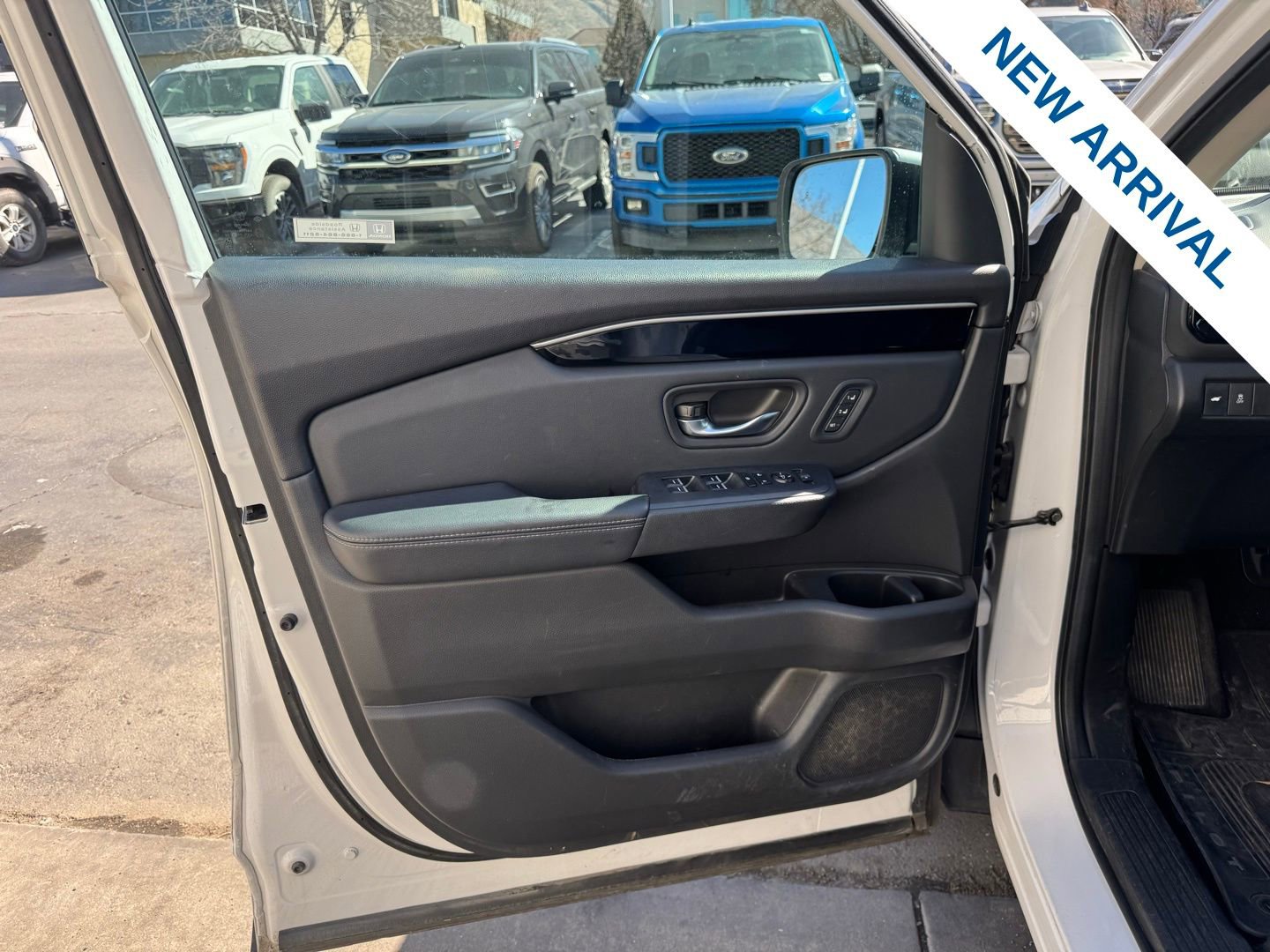 Used 2023 Honda Pilot EX-L image 18